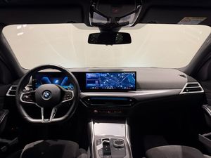 BMW 330 bild 12