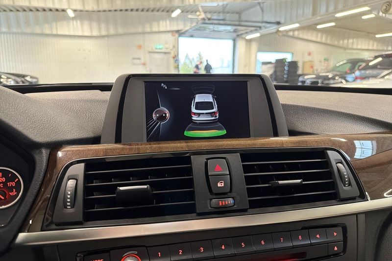 BMW 320 bild 18
