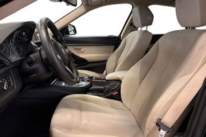 BMW 320 bild 13