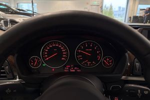 BMW 320 bild 17