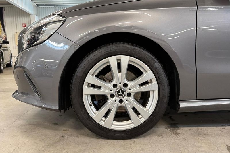 Mercedes A180 bild 11