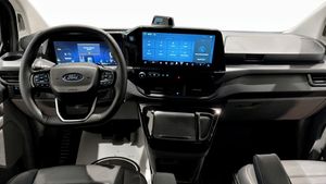 Ford Tourneo Custom bild 4