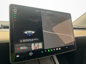 Tesla Model Y bild 24
