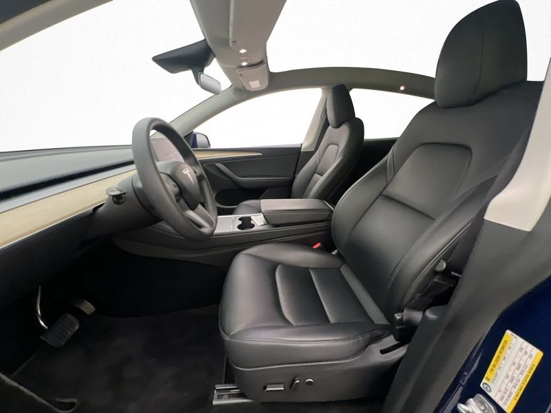 Tesla Model Y bild 14
