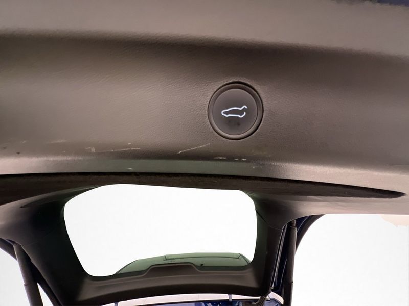 Tesla Model Y bild 31