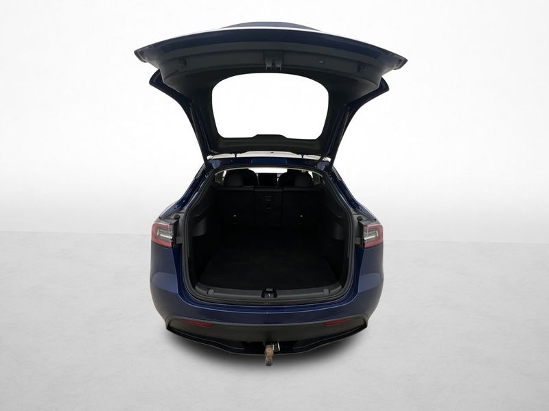 Tesla Model Y bild 32