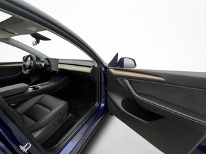 Tesla Model Y bild 21
