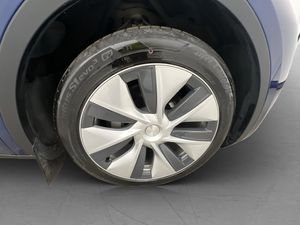 Tesla Model Y bild 36