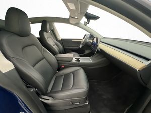Tesla Model Y bild 20