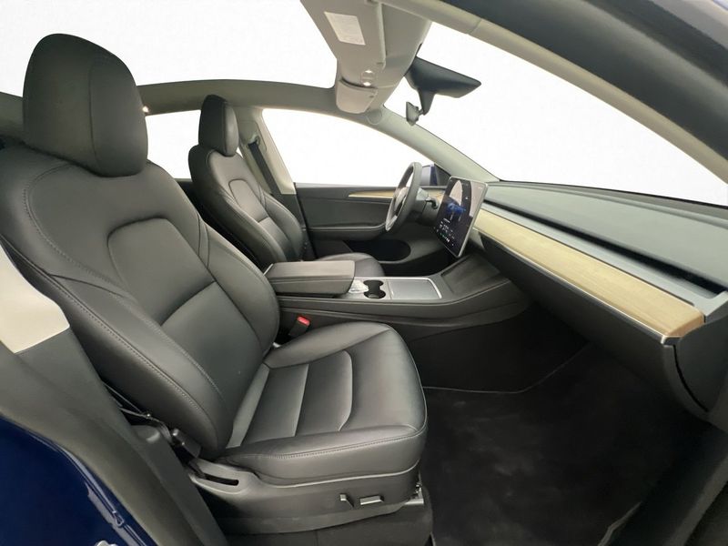 Tesla Model Y bild 20
