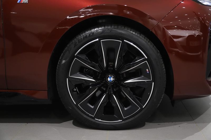 BMW i7 bild 4
