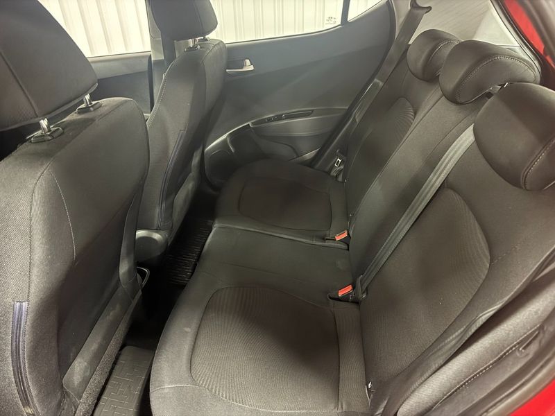 Hyundai i10 bild 6