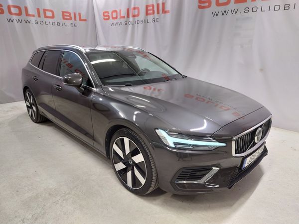 Volvo V60 Recharge T6 AWD Core Edition - 2024