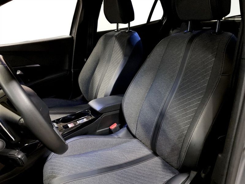 Peugeot 2008 bild 5