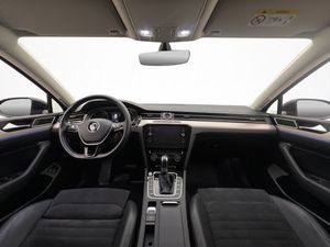 Volkswagen Passat bild 13