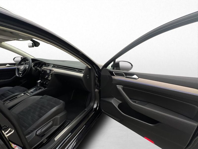 Volkswagen Passat bild 24
