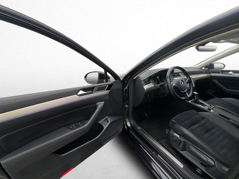 Volkswagen Passat bild 11
