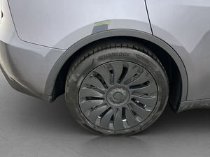 Tesla Model Y bild 35