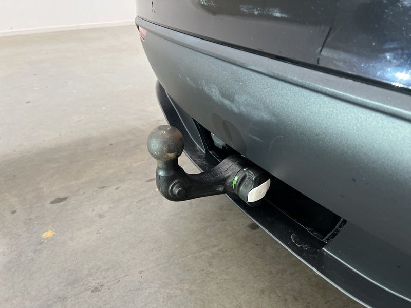 Tesla Model Y bild 10