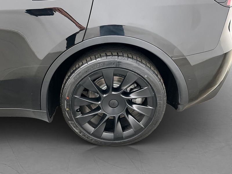 Tesla Model Y bild 36