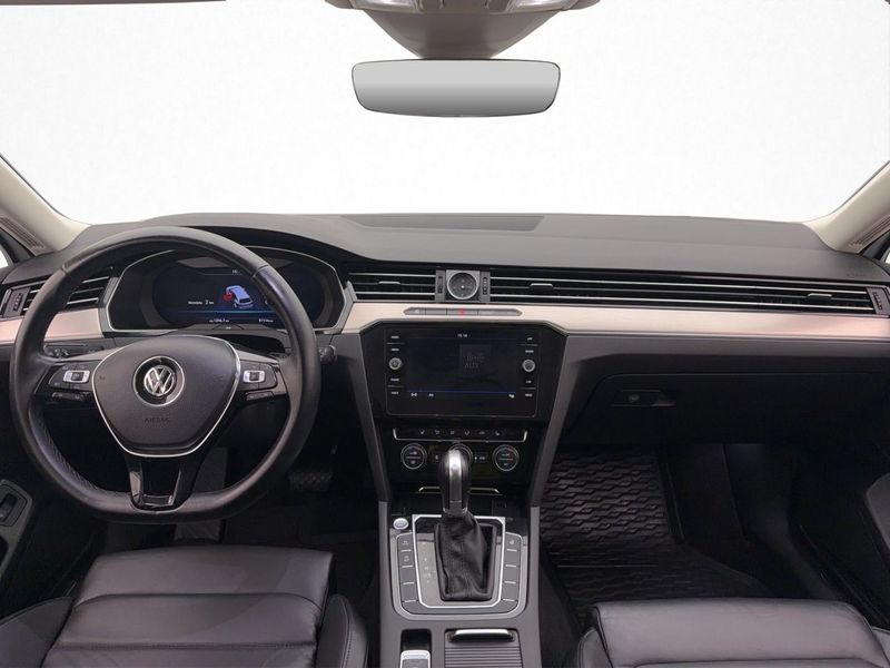 Volkswagen Passat bild 12
