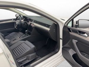 Volkswagen Passat bild 25