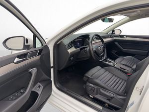 Volkswagen Passat bild 11