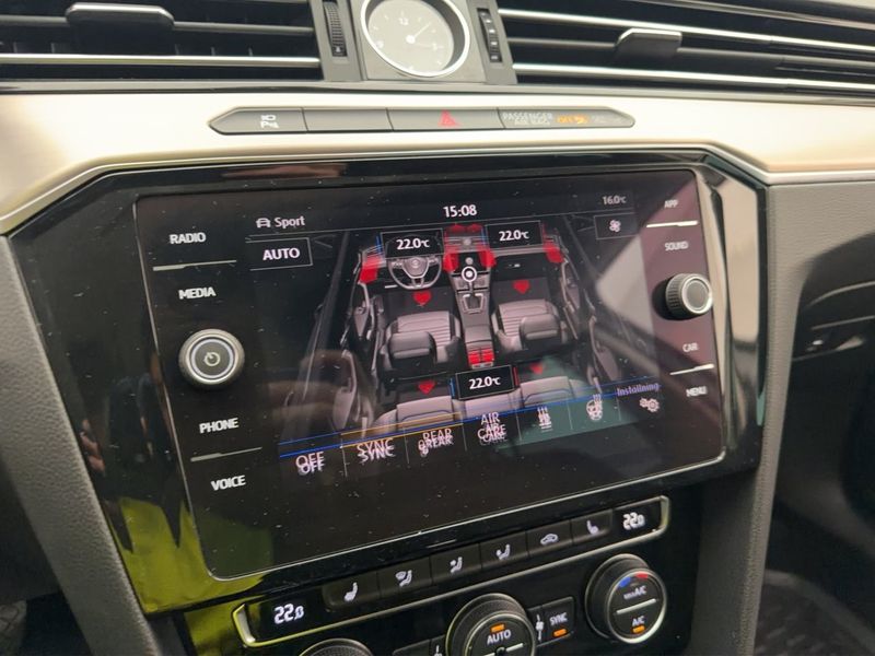 Volkswagen Passat bild 18