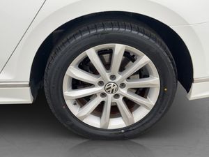 Volkswagen Passat bild 32