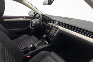 Volkswagen Passat bild 24