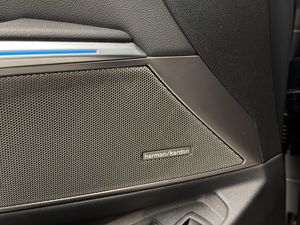 BMW 330 bild 14