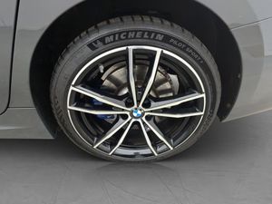 BMW 330 bild 34