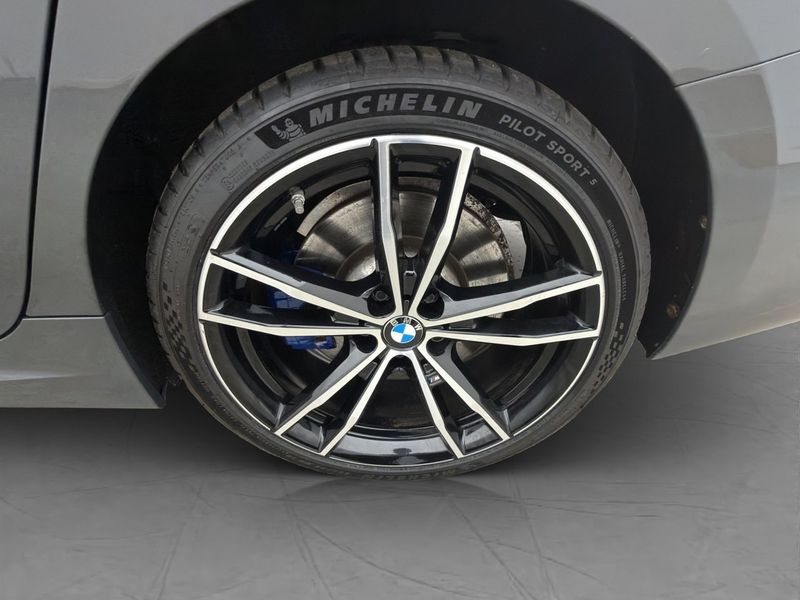 BMW 330 bild 34