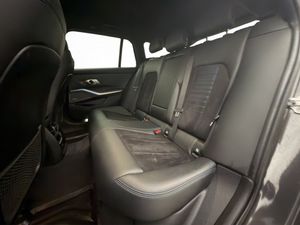 BMW 330 bild 30