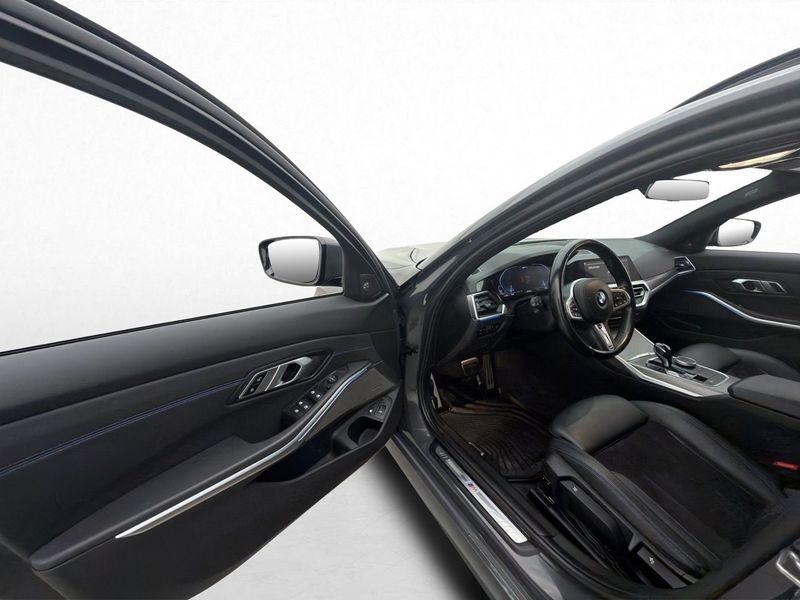 BMW 330 bild 10