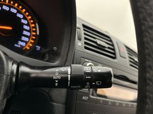 Toyota Avensis bild 17