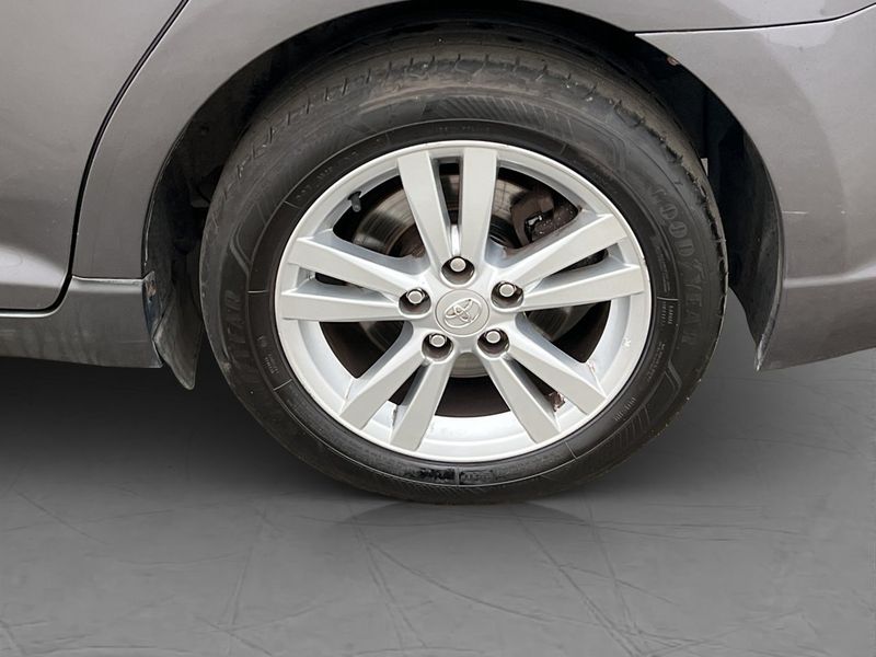 Toyota Avensis bild 27