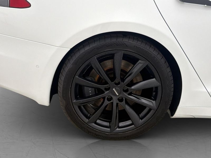 Tesla Model S bild 34
