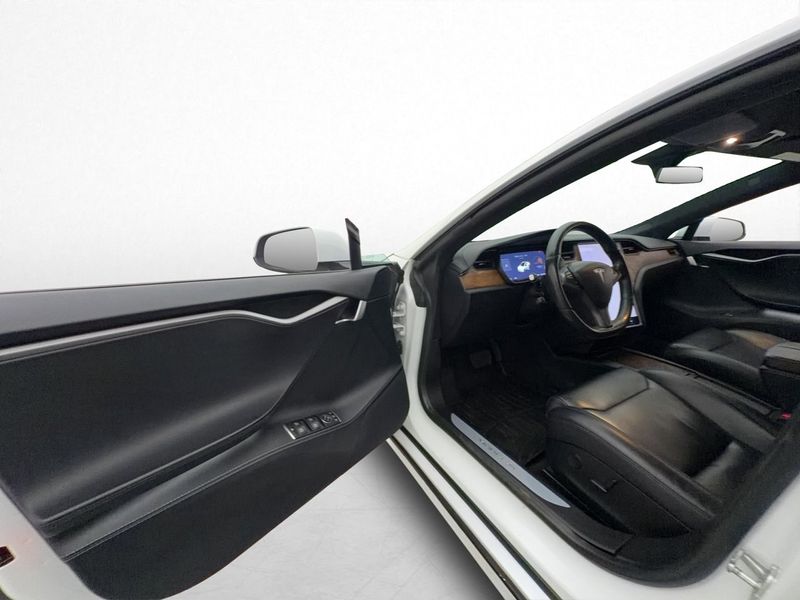 Tesla Model S bild 11
