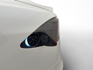 Tesla Model S bild 31