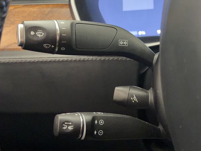 Tesla Model S bild 29