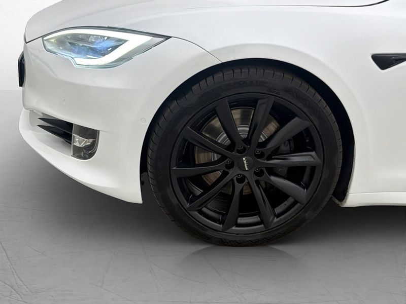 Tesla Model S bild 33