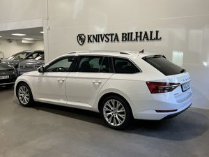 Skoda Superb bild 2