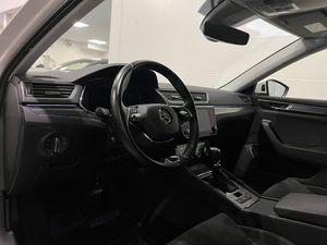 Skoda Superb bild 6