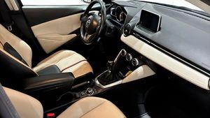 Mazda 2 bild 3