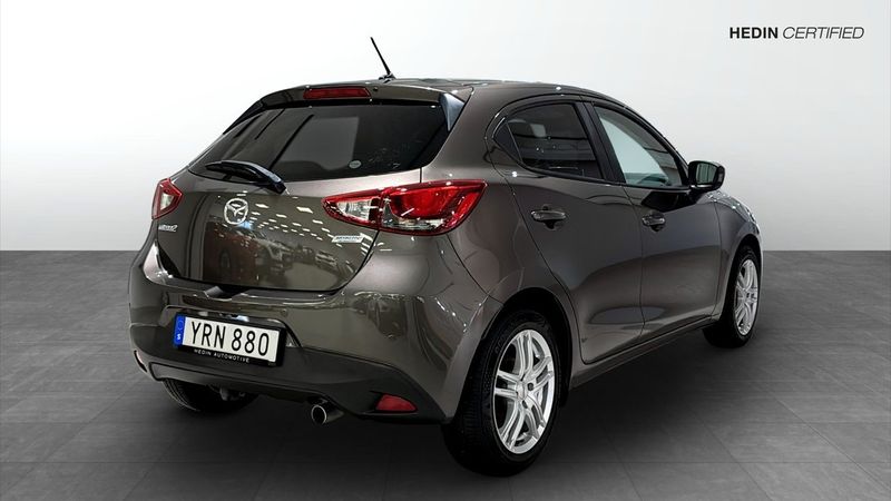 Mazda 2 bild 2