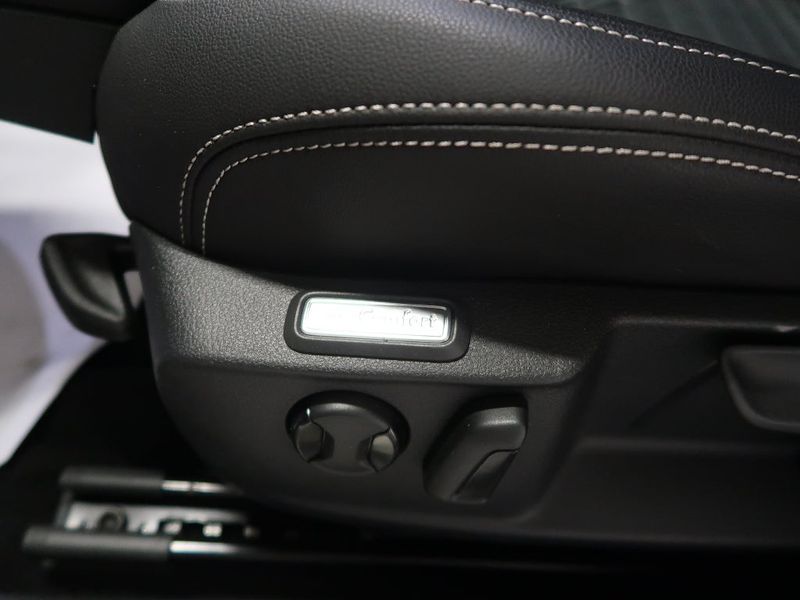 Volkswagen Passat bild 17