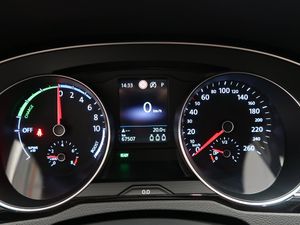 Volkswagen Passat bild 20