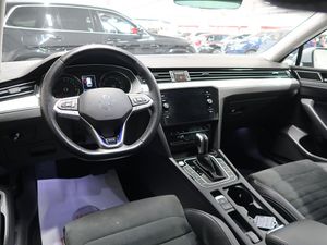 Volkswagen Passat bild 15