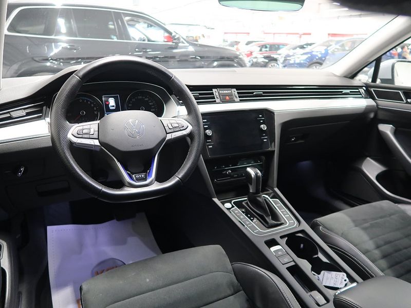 Volkswagen Passat bild 15